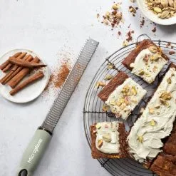 Microplane Premium Classic Rivejern -køkkenudstyr 3990 00552cea a6d4 4184 83ca 57ad9872ea2e