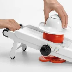 OXO Good Grips Mandolinjern 9 OXO Good Grips Mandolinjern -køkkenudstyr 3990 40e1b6d8 7ded 4796 86fd 8dfffe7e6461