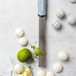 Microplane Premium Classic Rivejern -køkkenudstyr 3990 5a3dc6fe 87bd 4541 a93e dc89a2cc36fc