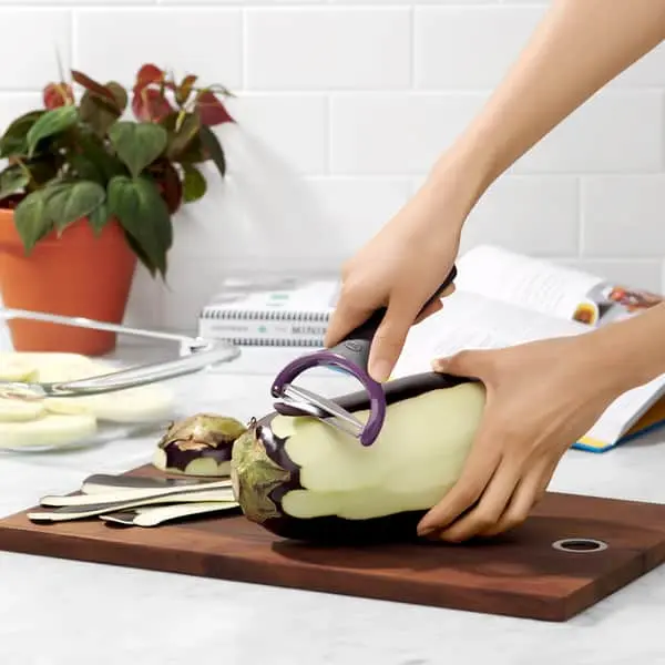 OXO Good Grips Grøntsagsskræller 4 OXO Good Grips Grøntsagsskræller - Billede 2