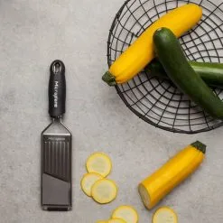Microplane Gourmet Slicer Mandolinjern 6 Microplane Gourmet Slicer Mandolinjern -køkkenudstyr 3990 9b9616a4 ee59 4485 a08a 452c241eaa5b