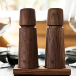 CrushGrind Bakke Til 2 Kværne -køkkenudstyr 3990 af82c3f9 4203 49bf 9170 4ab3e63dbc7e